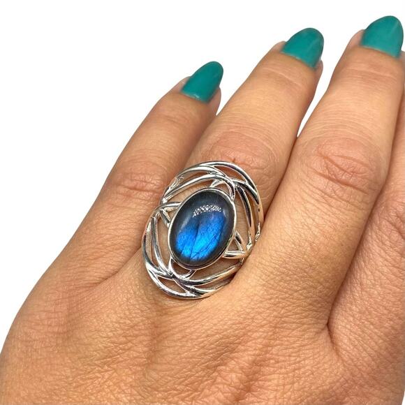 Labradorite Ring Size 6 Solid 925 Sterling Silver Oval Boho Statement Blue Flash - Picture 1 of 10